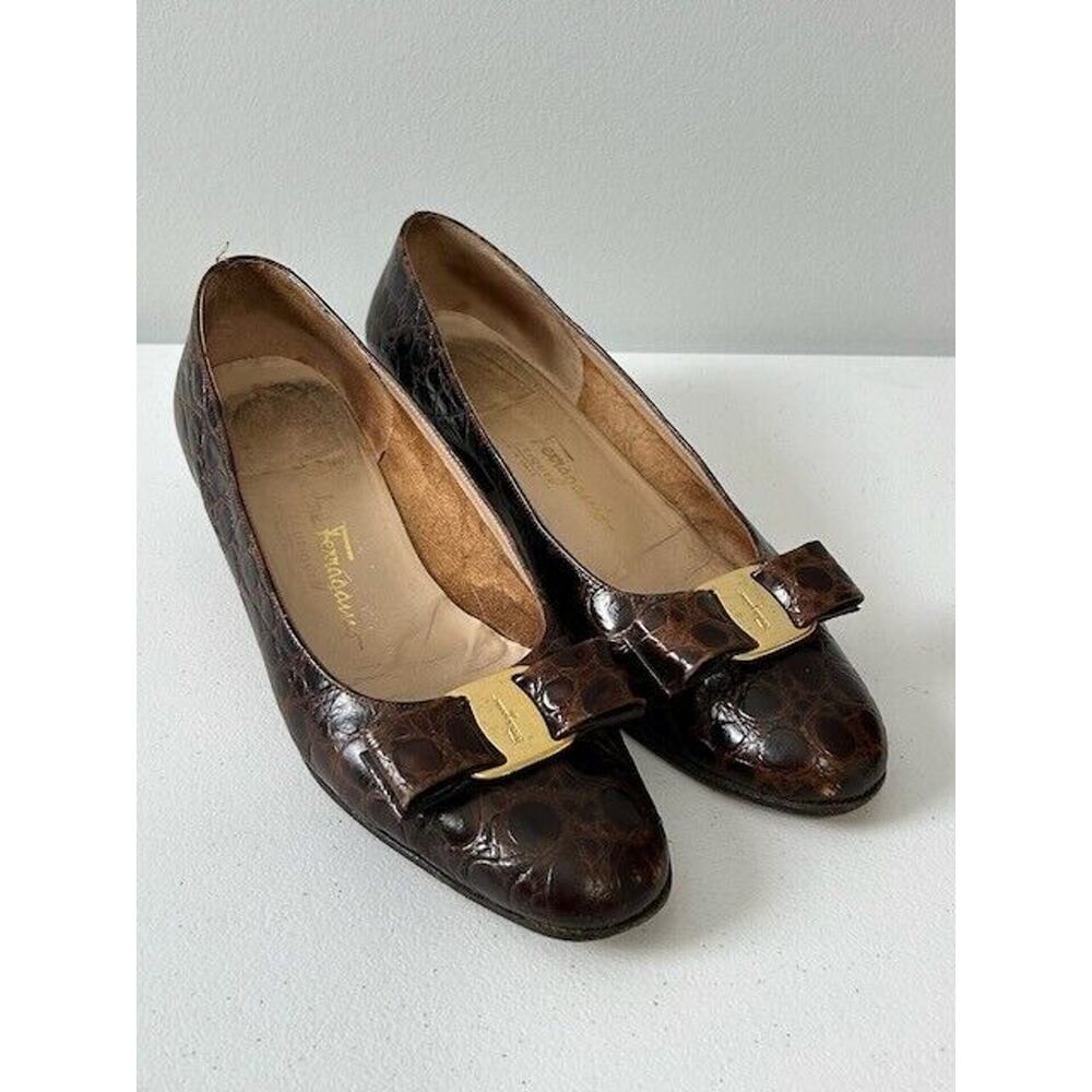 Salvatore Ferragamo‎ Vara Pumps Heels Croc Calf Leather Slip On Brown Size 8AA